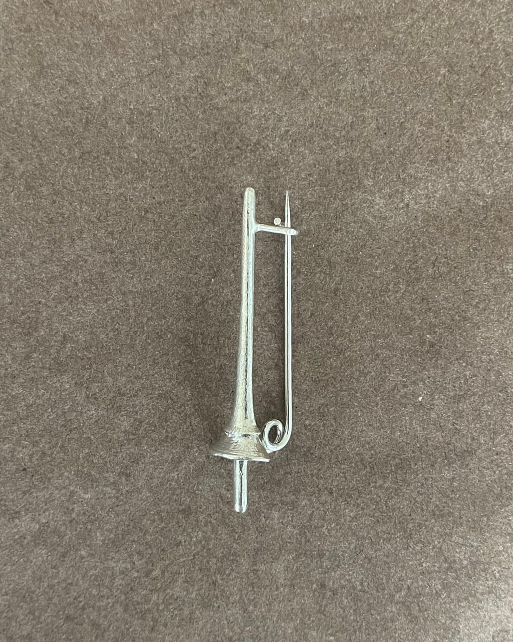 The Quest Brooch