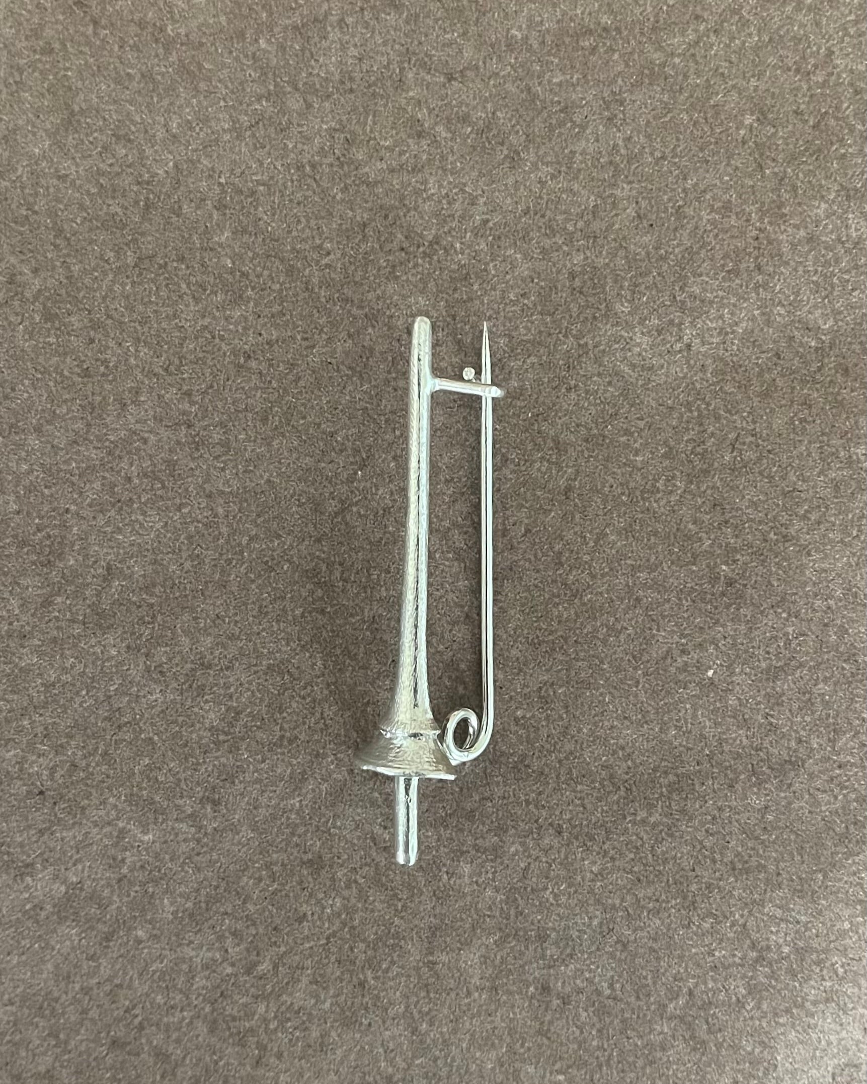 The Quest Brooch