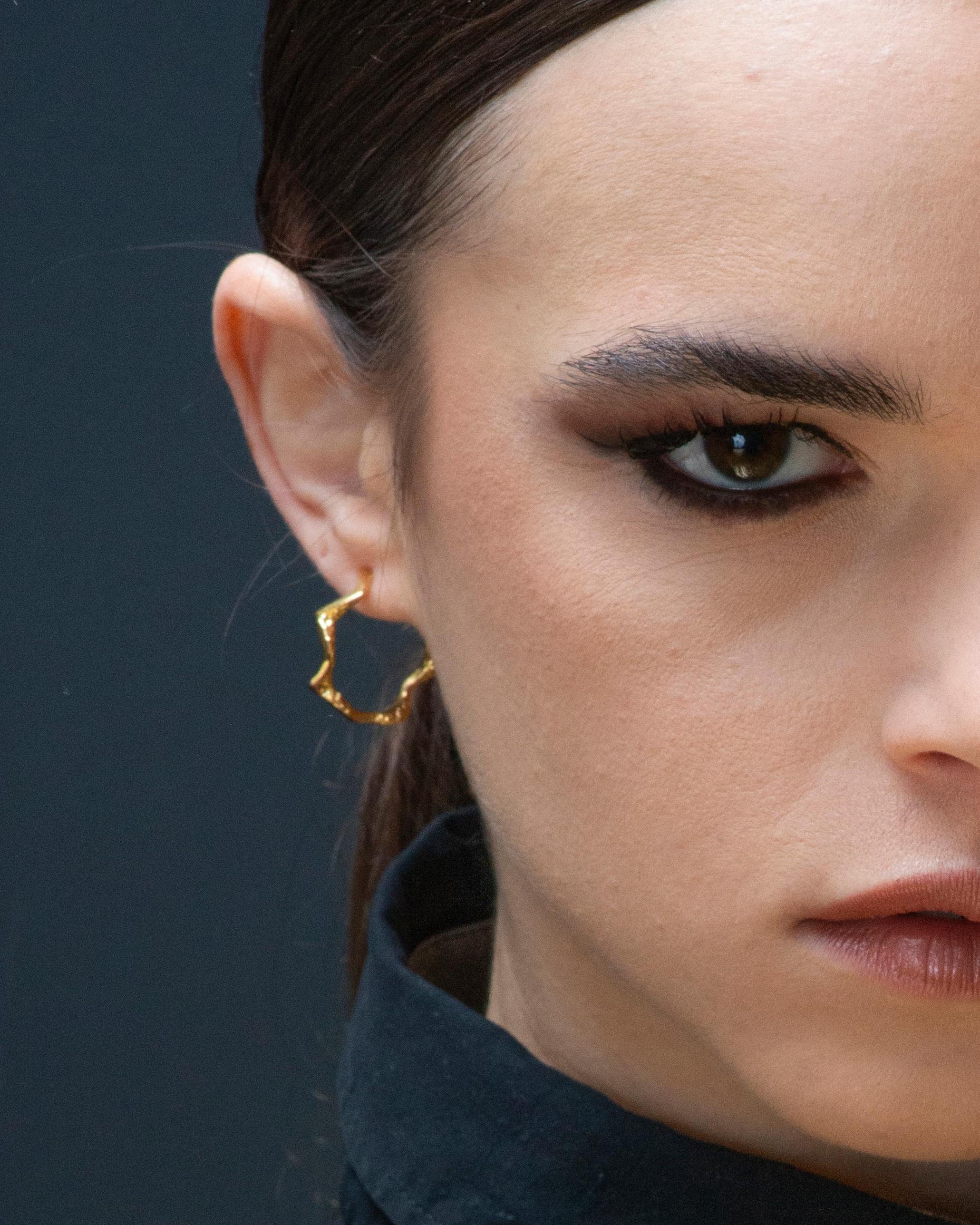 The Inner Horizon Hoops
