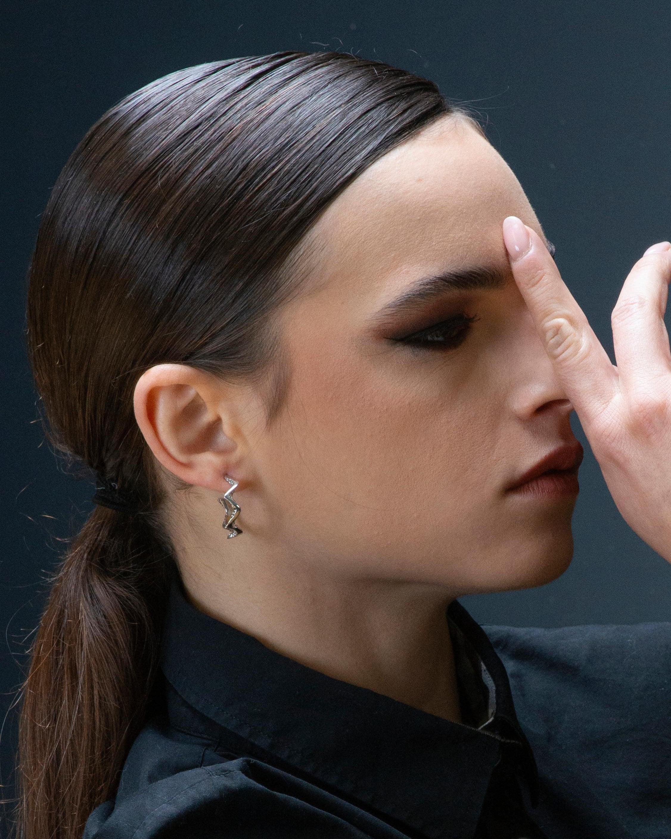 The Inner Horizon Hoops