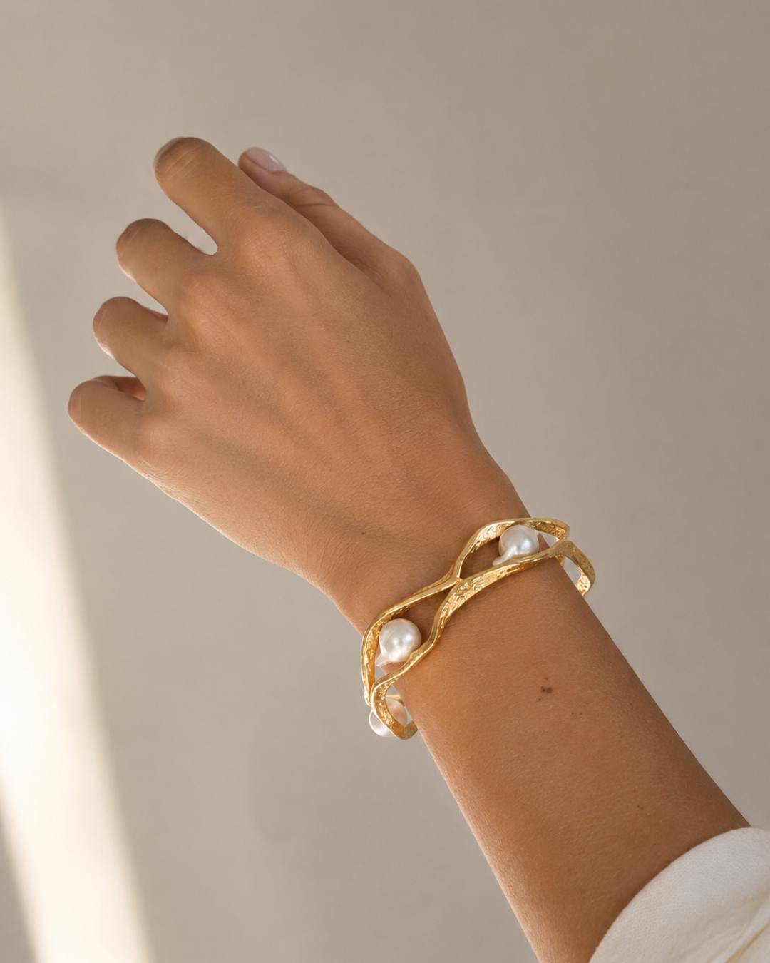The Long Gaze Bangle